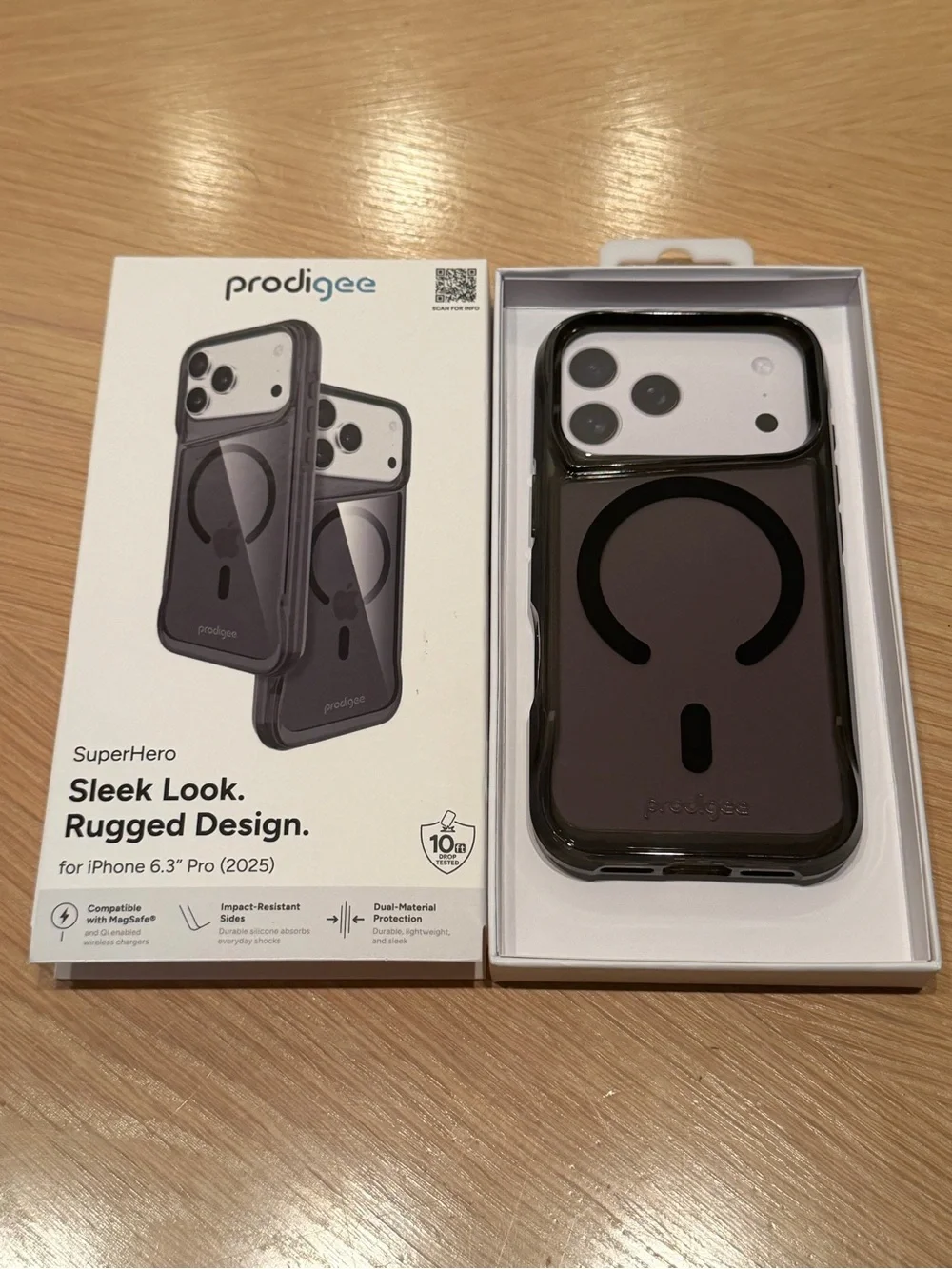 Prodigee SuperHero iPhone 17 6.3